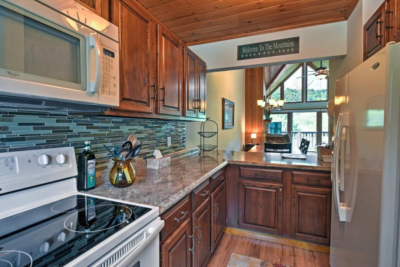 Beech Mountain Condo With Balcony, Walk To Resort! Extérieur photo