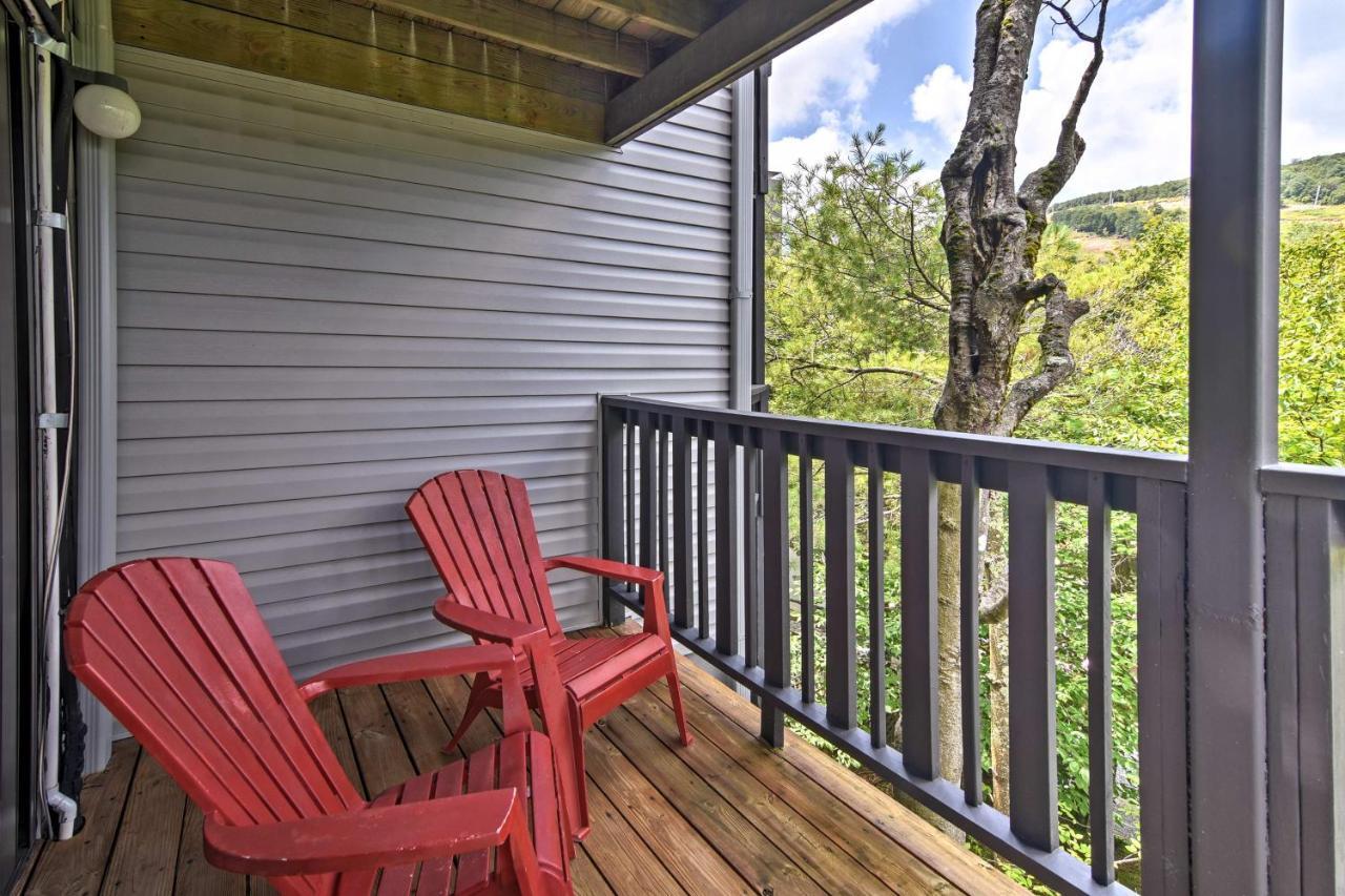 Beech Mountain Condo With Balcony, Walk To Resort! Extérieur photo